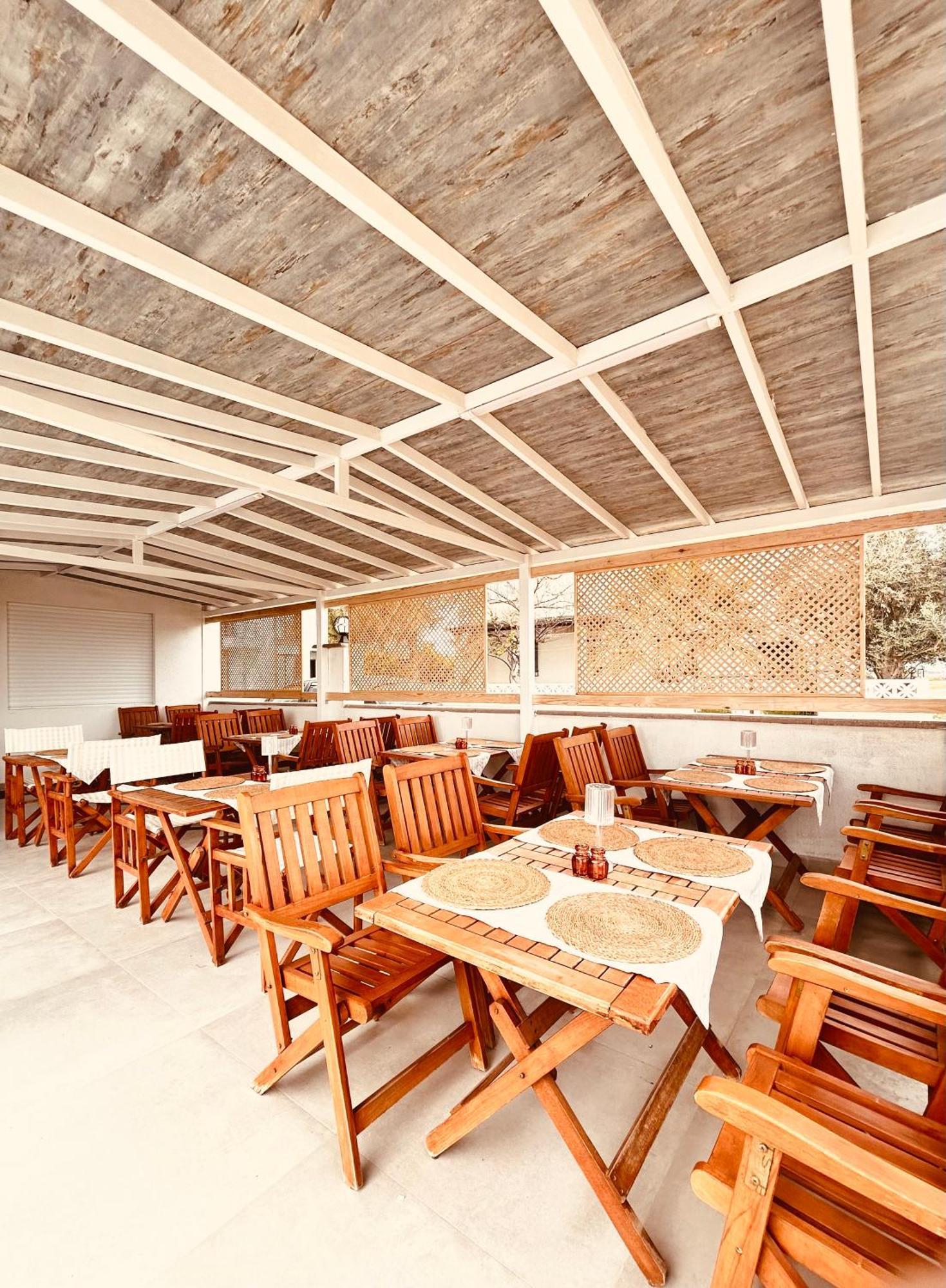 Отель Soho Ayvalik Beach House Kucukkoy  Экстерьер фото